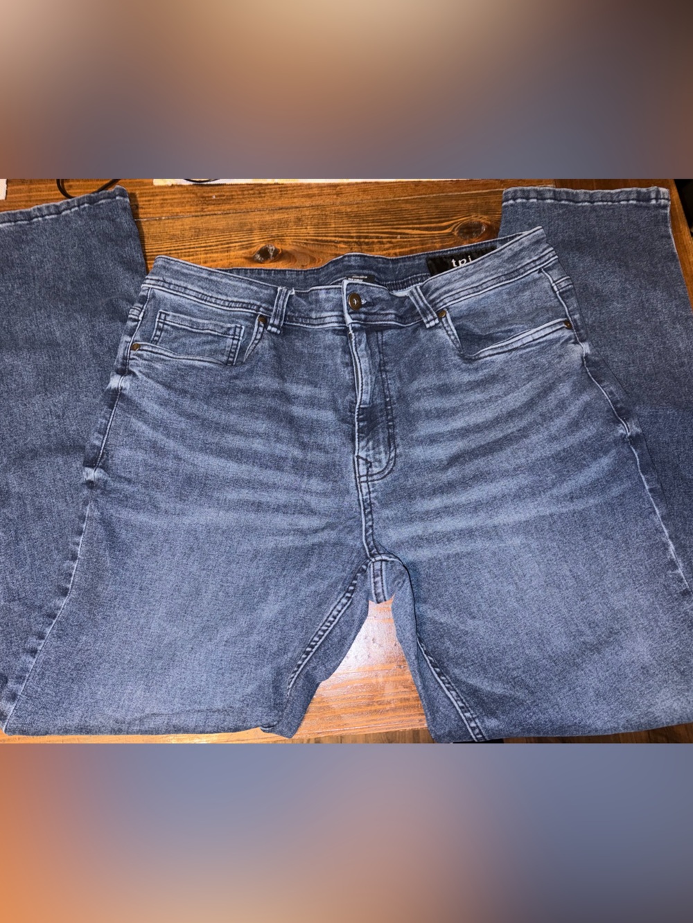 Classic Straight Men's Jeans in Washed Blue